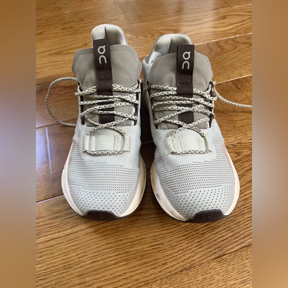 On cloudnova Running pearl/shell Sneakers woman’s 6.5
